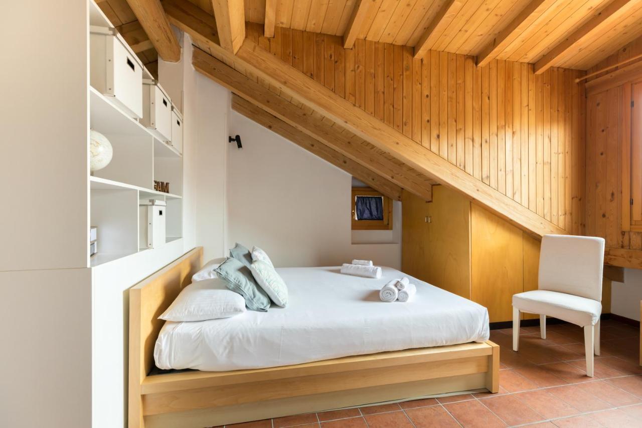 Milano Apartments Mortara Buitenkant foto