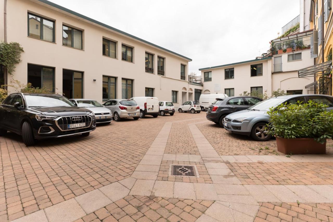 Milano Apartments Mortara Buitenkant foto