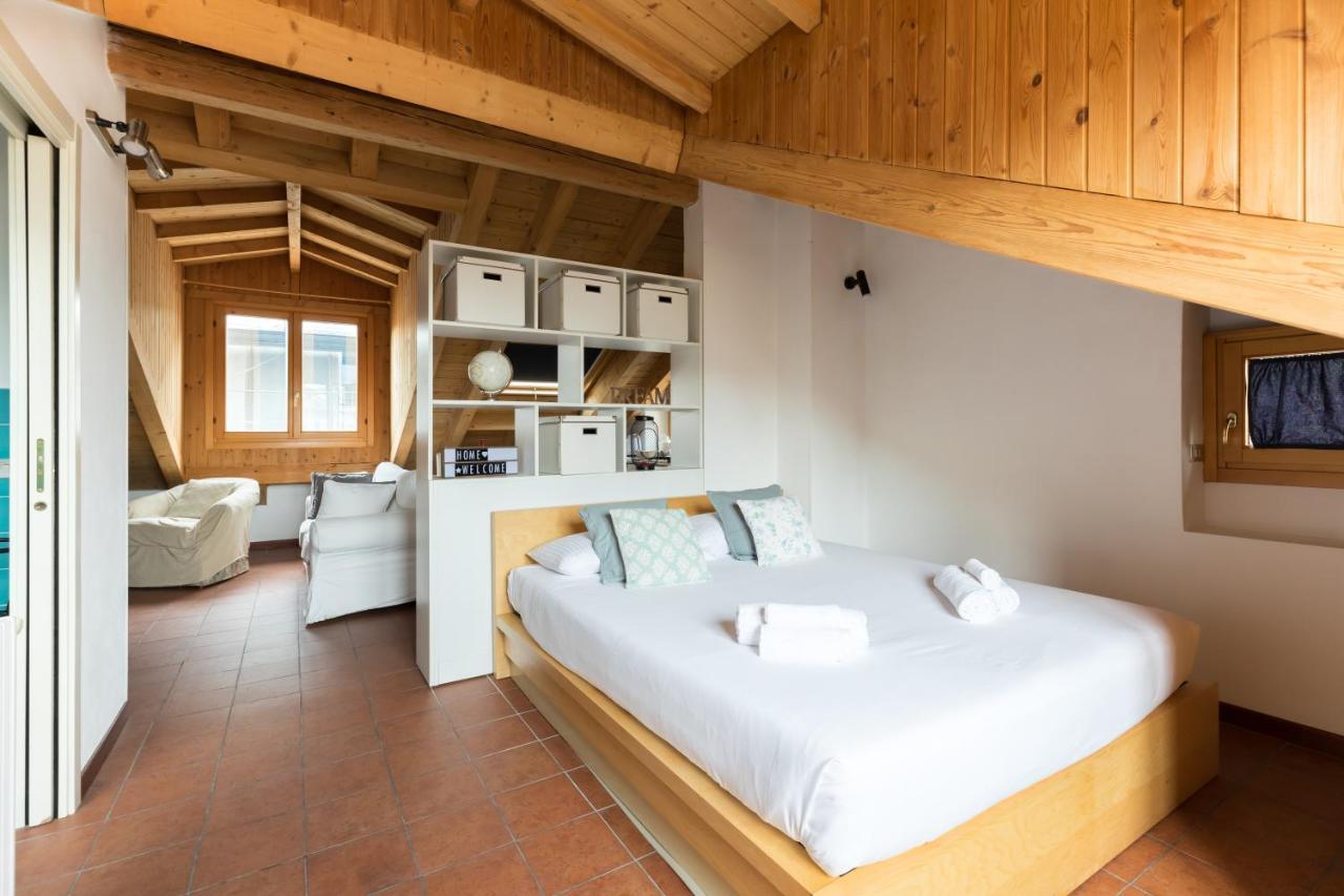 Milano Apartments Mortara Buitenkant foto