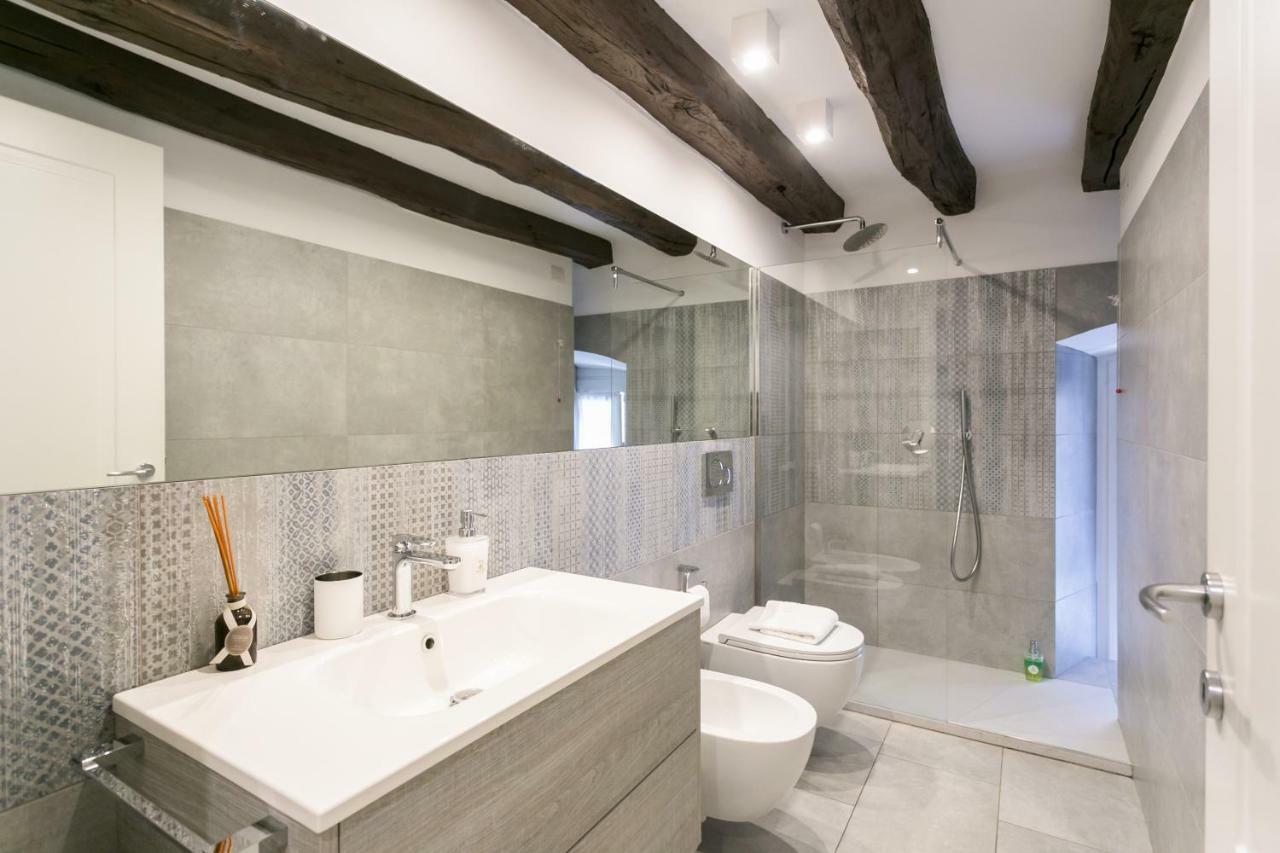 Milano Apartments Mortara Buitenkant foto